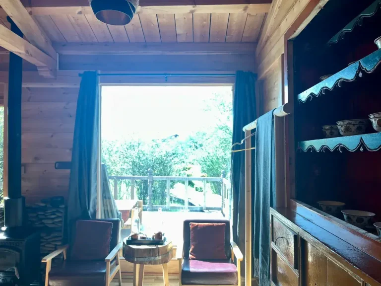 1号房标准大床木屋07